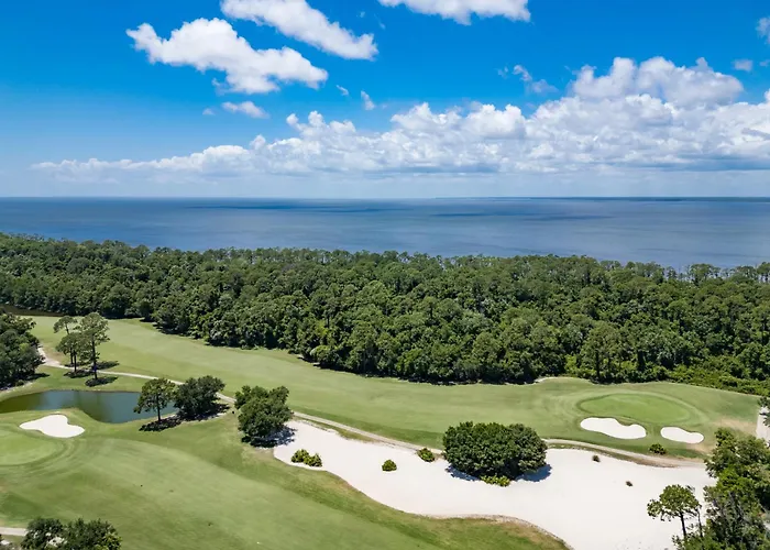 Peninsula Links B203